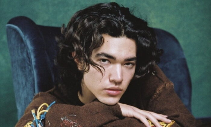 Siapakah Conan Gray, Pencipta Lagu Heather