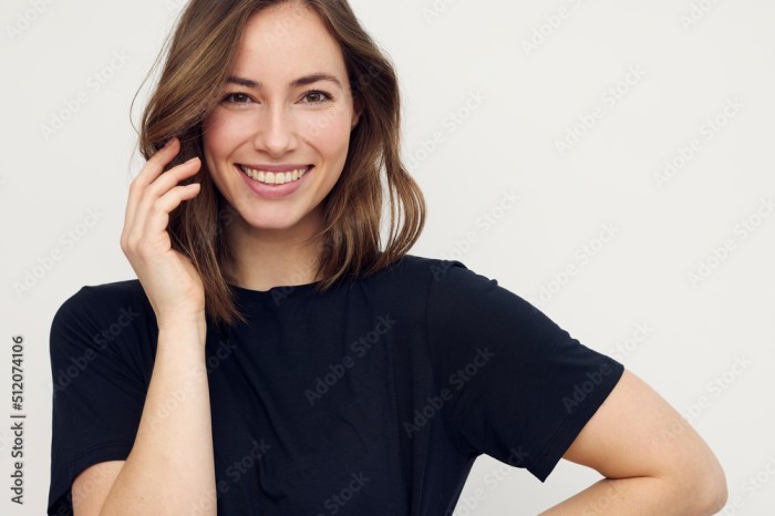 Wanita Nakal juga Tersenyum, Kapan Senyum jadi Ibadah? Simak