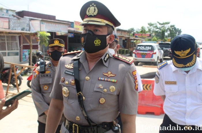 Pj Wali Kota Pekanbaru Tiba di Gedung KPK Usai Kena OTT