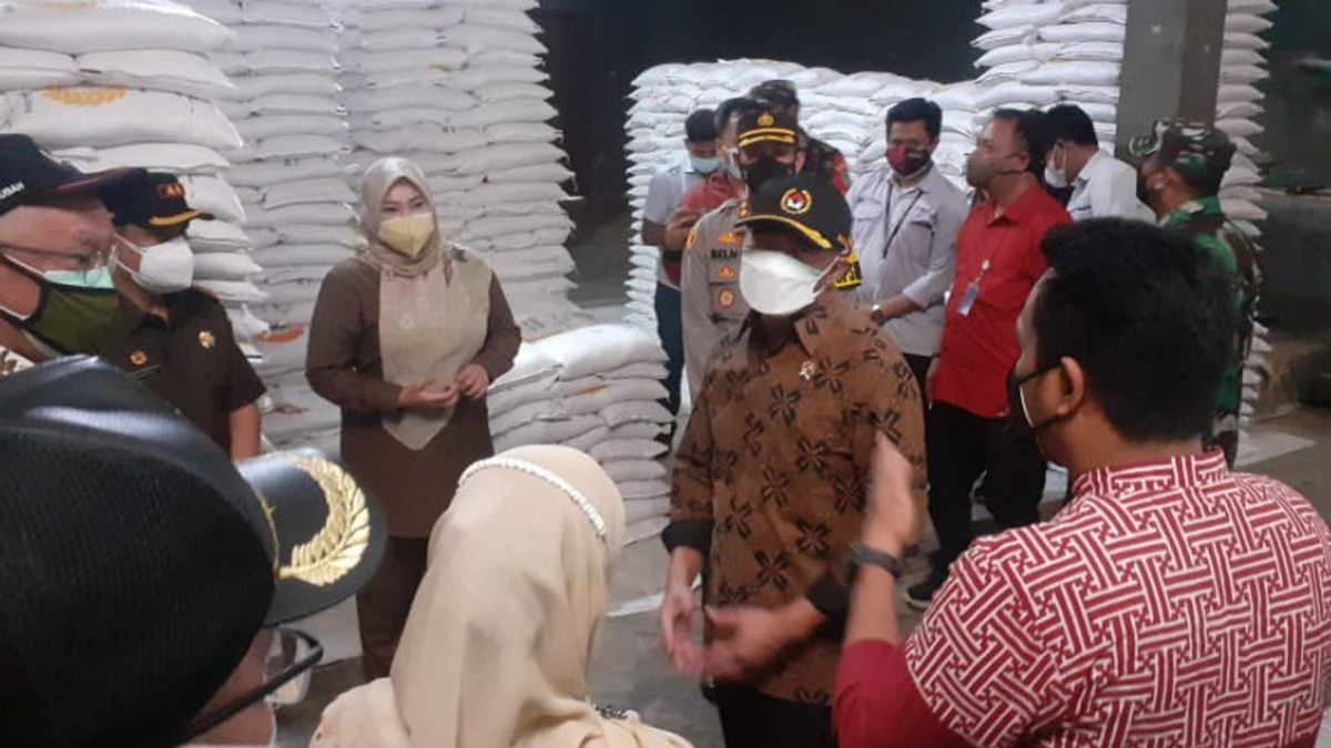 Cara cek penerima bansos beras 10 kg alokasi