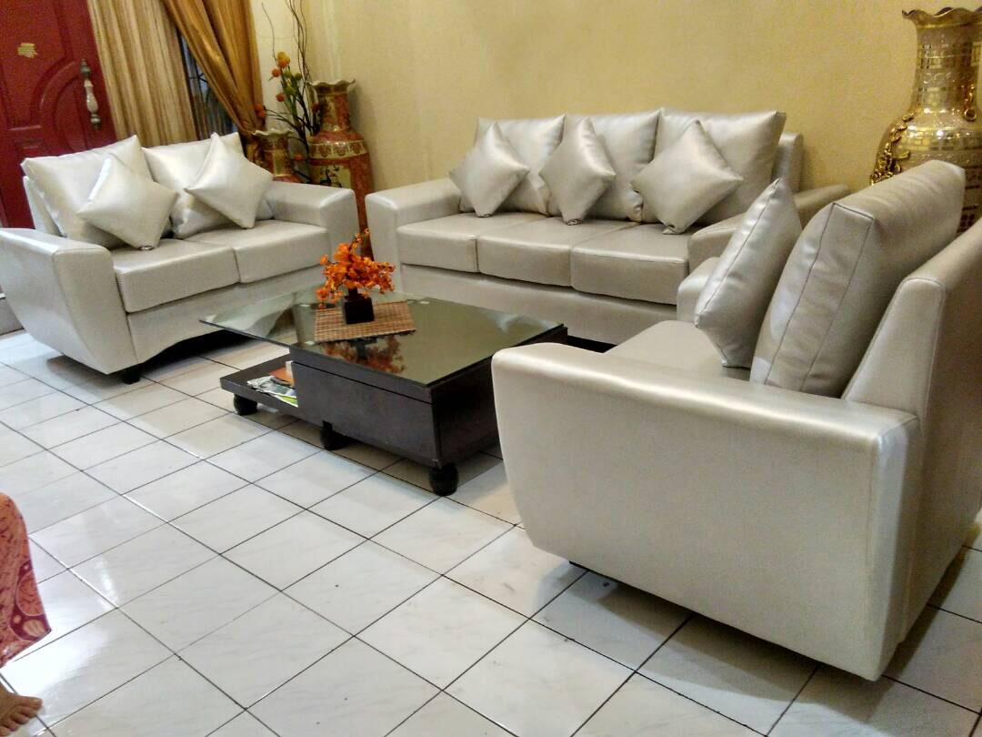 Service Sofa Bekasi Barat Perbaikan, Cuci, dan Ganti Kain dengan Harga Terjangkau!